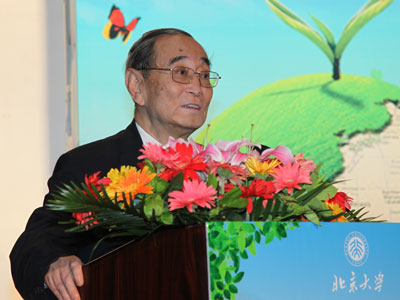 厉以宁:中国低碳发展