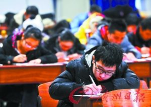 2013年研究生考试初试将比往年提前。 2013年研究生考试初试将比往年提前。