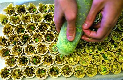 荷兰专家:换换“口味”吃虫子(图)