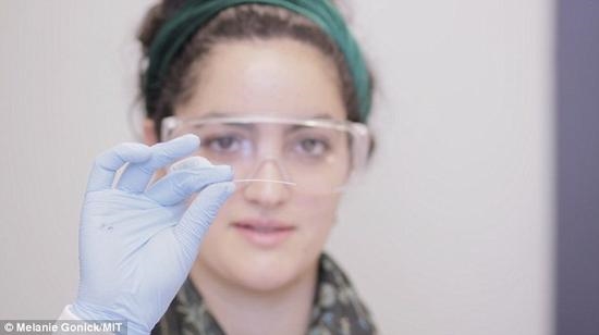 黑客帝国成真:科学家找到联通电脑人脑方法