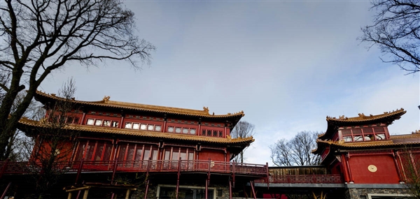 荷兰建成史上最奢华大熊猫园：比照中国皇家宫殿