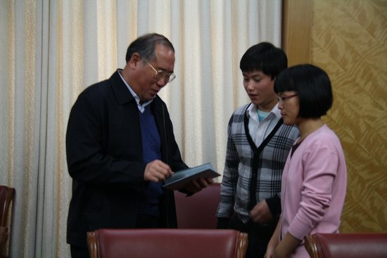 坎昆会前 发改委副主任解振华会见中国NGO代表