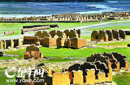 编 号: 2428935
摄影作者:
文件名:yzblll8a27.jpg
文件大小:K
高 X 宽:293 X 450
说明:yzblll8a27.jpg