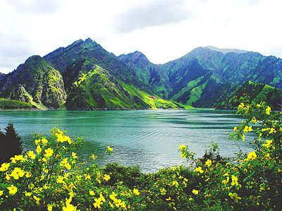 湖光山色