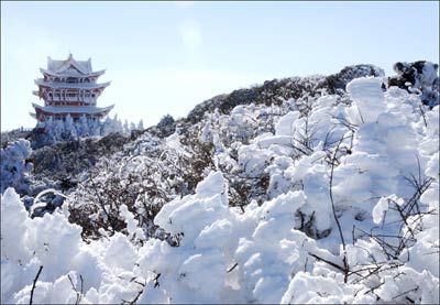 峨眉山雪景