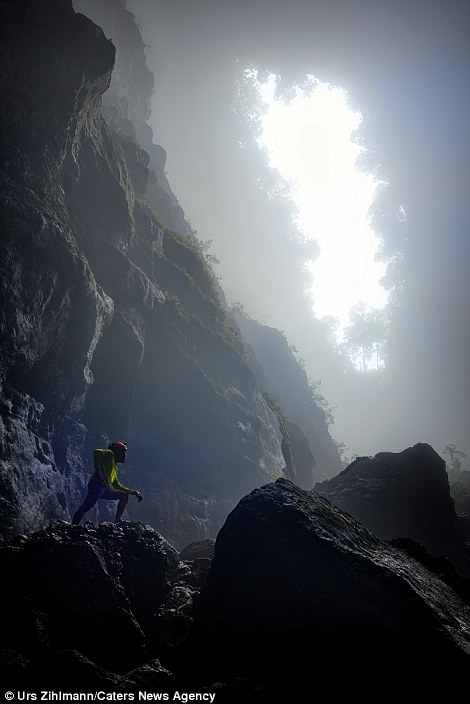 探秘越南最大洞穴：云雾缭绕犹如仙境