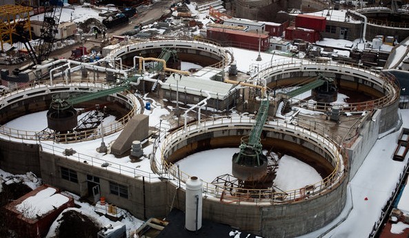 ͼƬ˵ŦԼ³Newtown CreekˮеȻӼ壬Ϊ2500ͥȡԡŦԼʱ